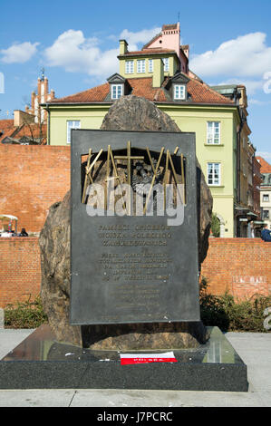 Mémorial de Katyn dédié aux victimes du massacre de Katyn en 1940 à Varsovie, Pologne © Wojciech Strozyk / Alamy Stock Photo Banque D'Images