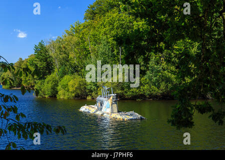 France, Creuse, Lac de Vassivière, Beaumont du Lac, Ile de Vassivière, le sous-marin SubTiziano par Alexander Ponomarev, Centre International d'Art et Banque D'Images