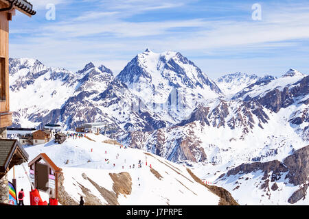 Sommet de la Saulire, Méribel, Trois Vallées, Alpes, France. De sommet Saulire. 2700m Banque D'Images