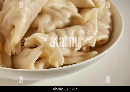 Un bol de boulettes de porc chinois typique Banque D'Images