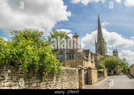 Burford Church - Saint Jean-Baptiste - Angleterre Banque D'Images