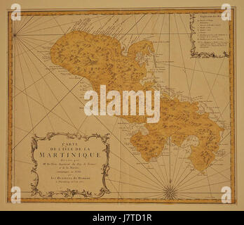 Cette carte de l'île de Martinique met en évidence ses caractéristiques géographiques, y compris les villes clés, les rivières et les côtes. La carte sert de référence historique pour la géographie de l'île des Caraïbes. Banque D'Images