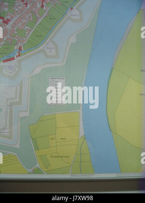 Photographie prise le 24 octobre 2010 du Dom 172, un bâtiment historique situé à Minden, en Allemagne. L'image met en évidence les caractéristiques architecturales de la structure. Banque D'Images