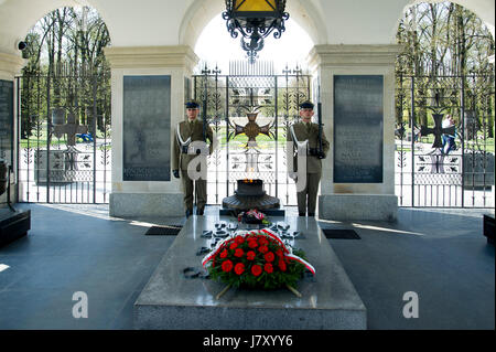 Tombe du Soldat inconnu, Joseph Place Pilsudski à Varsovie, Pologne, 4 avril 2017 © Wojciech Strozyk / Alamy Stock Photo Banque D'Images