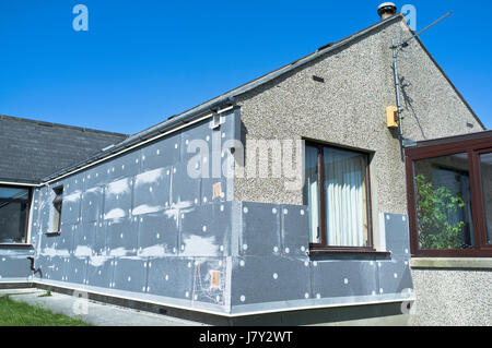 dh isolant mural CHAUFFAGE UK isolant domestique uk mur externe parois extérieures isolantes thermiques à l'extérieur de la façade en mousse de la grande-bretagne Banque D'Images