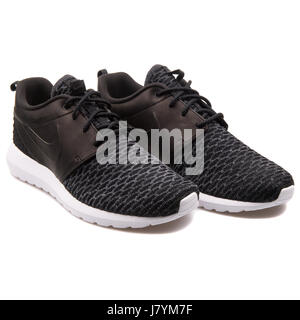 Flyknit Nike Roshe NM Noir Chaussures de sport unisexe PRM - 746825-001 Banque D'Images