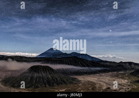 Le Mont Bromo, Java, Indonésie, Asie Banque D'Images