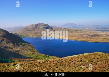 L'Irlande, comté de Donegal, vue sur Lough Greenan vers Muckish Mountain de Lough Salt dur. Banque D'Images
