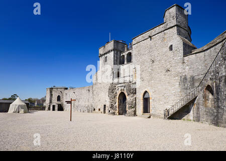 L'Irlande, le comté de Limerick, Limerick, Château St Johns, la Cour. Banque D'Images