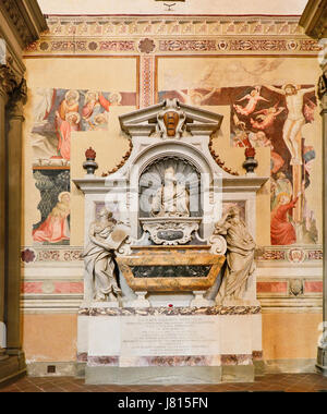 Italie, Toscane, Florence, la Basilique Santa Croce, Tombe de l'astronome Galilée. Banque D'Images