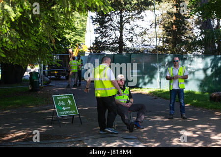 Cardiff, Wales, UK. 26 mai, 2017. La finale de la Ligue des Champions de l'hospitalité et de sécurité préparatifs à Cardiff Crédit : Chris Stevenson/Alamy Live News Banque D'Images