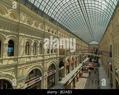 Grand magasin GUM, Glavnyi Universalnyi Magazin, Place Rouge, Moscou, Russie, Europe Banque D'Images