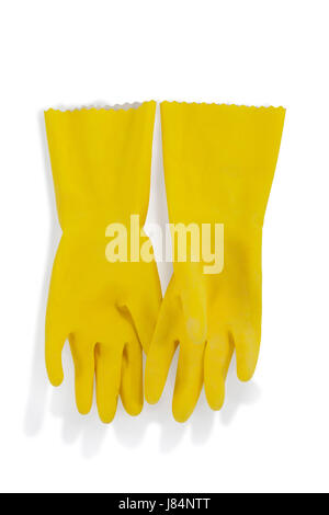 Paire de gants en caoutchouc jaune sur fond blanc Banque D'Images