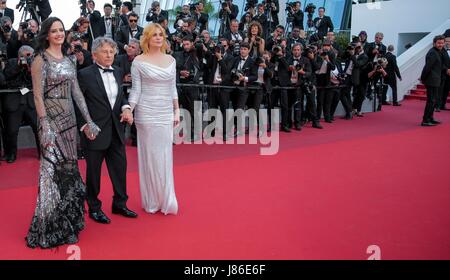 Cannes, France. 27 mai, 2017. Emmanuelle Seigner, Eva Green, Roman Polanski Acteurs et Ector basé sur une histoire vraie. Premiere 70e Festival du Film de Cannes Cannes, France 27 mai 2017 Allstar Crédit : photo library/Alamy Live News Banque D'Images