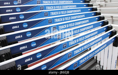 Austin, TX, USA. 27 mai, 2017. Une vue générale d'un rack ou d'obstacles à la NCAA 2017 Installations d'athlétisme en préliminaire de l'Ouest à l'Université du Texas Mike A. Myers Stadium à Austin, TX. John Glaser/CSM/Alamy Live News Banque D'Images