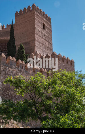 Forteresse Médiéval maure Alcazaba à Almeria, pointe orientale est le bastion de l'extraverti, Andalousie, Espagne Banque D'Images