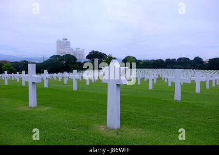 Pierre tombale juive au cimetière et le Mémorial Américains de Manille qui a le plus grand nombre de tombes d'un cimetière pour le personnel américain tué pendant la Seconde Guerre mondiale et est titulaire de la morts de la guerre aux Philippines et dans d'autres pays alliés situé à Fort Bonifacio, dans les limites de l'ancien fort William McKinley dans la ville de Manille, capitale des Philippines Banque D'Images