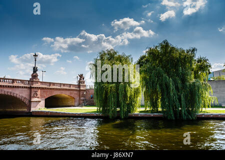 Moltke Pont sur la Spree à Berlin, Allemagne Banque D'Images