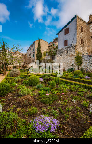 La Croatie Dalmatie Sibenik - Gorica -Jardin Médiéval du couvent de Saint Lawrence xve siècle Banque D'Images