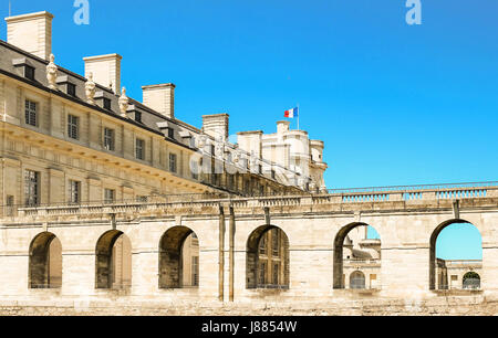 Le château de Vincennes a été au cœur de la monarchie française jusqu'en 1682 lorsque Louis XIV choisit de s'installer à Versailles.Le donjon a été utilisée comme une prison : Fo Banque D'Images