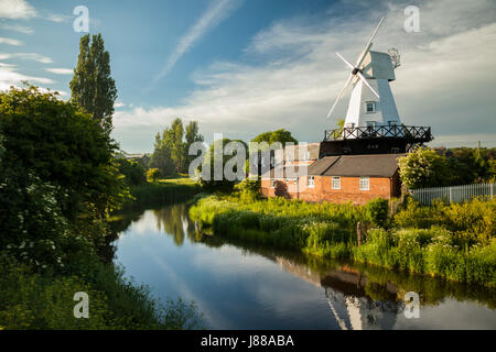 Après-midi de printemps à potence Mill de Rye, East Sussex, Angleterre. Banque D'Images