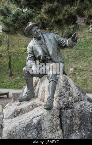 Luis Trenker, 1892-1990, l'alpiniste allemand, acteur, réalisateur et écrivain, monument à la ville St.Ulrich à Val Gardena Banque D'Images