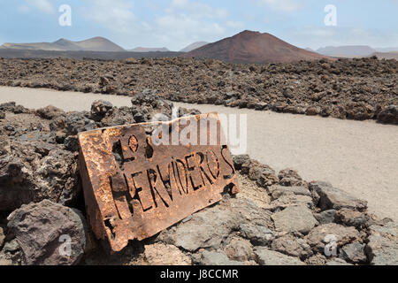 Lanzarote Los Hervideros - le panneau à l'entrée de la côte volcanique, Los Hervideros, côte ouest, Lanzarote, Canaries Europe Banque D'Images