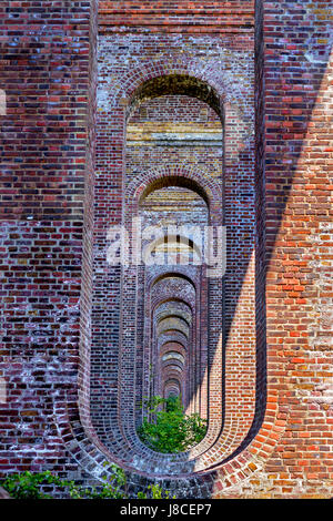 Dans le viaduc CHAPPEL COLNE VALLEY PRÈS DE COLCHESTER Banque D'Images