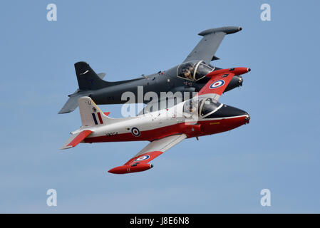 Jet Provost. Le premier spectacle aérien de Duxford en 2017 a été témoin d'un programme de vol très mitigé. Avions à réaction en formation Banque D'Images