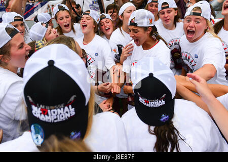 Foxborough, Massachusetts, États-Unis. 28 mai, 2017. Les Maryland Terrapins célébrer sur le champ à la NCAA Division I Women's Lacrosse Championship entre le Boston College Eagles et Maryland Terrapins au Stade Gillette, à Foxborough, Massachusetts, États-Unis. Les Maryland Terrapins vaincre les aigles de la Colombie-Britannique 16-13. Eric Canha/CSM/Alamy Live News Banque D'Images