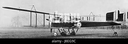 Le Fairey F.2 était un biplan britannique développé par Fairey Aviation dans les années 1920 Il a été principalement utilisé pour la reconnaissance et comme avion d'entraînement par la Royal Air Force à son époque. Banque D'Images