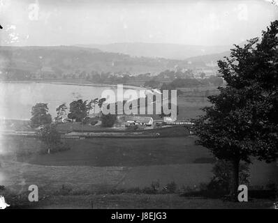 Llyn Tegid, également connu sous le nom de lac Bala, est le plus grand lac naturel du pays de Galles. Située près de la ville de Bala, cette région pittoresque est connue pour sa beauté naturelle et ses activités de plein air. Banque D'Images