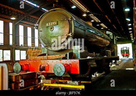 Q6 Pas de 63395 sans ses roues à Grosmont motive power depot en attente de révision, North York Moors railway Banque D'Images