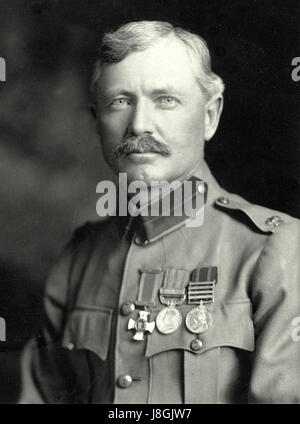 Le major Frederick Russell Burnham, scout et figure militaire américano-britannique, est vu ici en 1901. Il est réputé pour ses contributions pendant la guerre anglo-Boer et devient plus tard une figure clé dans le développement du scoutisme. Banque D'Images
