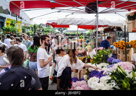 Columbia Road Flower Market - marché du Dimanche très populaire dans la région de East London Banque D'Images