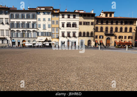 Façades de maisons colorées sur la Piazza dei Pitti à Florence, Italie Banque D'Images