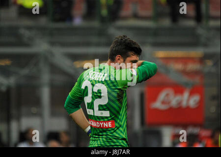 Milan, Italie. 28 mai, 2017. Simone Scuffett gardien de l'Udinese en Serie A au cours de football, l'Inter Milan et l'Udinese ; Crédit : Gaetano Piazzolla/Pacific Press/Alamy Live News Banque D'Images