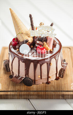 Délicieux Gâteau au chocolat de surface par arrosage. Banque D'Images