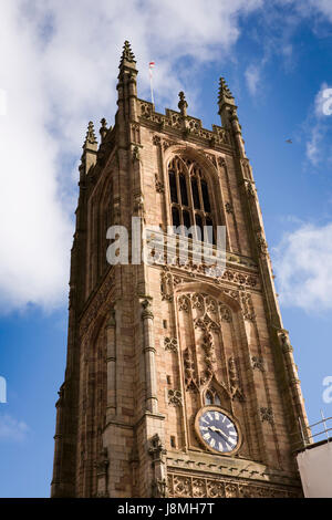 Royaume-uni, Angleterre, Derby, Derbyshire, porte de fer, la cathédrale, la tour de style perpendiculaire, deuxième plus haut de l'Angleterre Banque D'Images