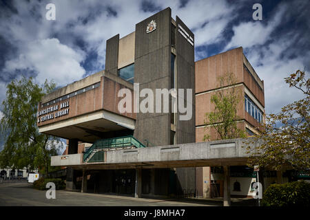 Swinton Bibliothèque et l'hôtel de Lancastre dans un bâtiment moderniste , Salford, Manchester, Banque D'Images