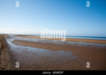 La plage de Troon à Ayr Ayrshire du sud vers l'Ecosse sur un matin de printemps ensoleillé calme Banque D'Images