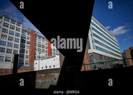 L'arrière de St James' immeuble, 79 rue d'Oxford de Manchester le chemin de halage du canal de Rochdale. Banque D'Images