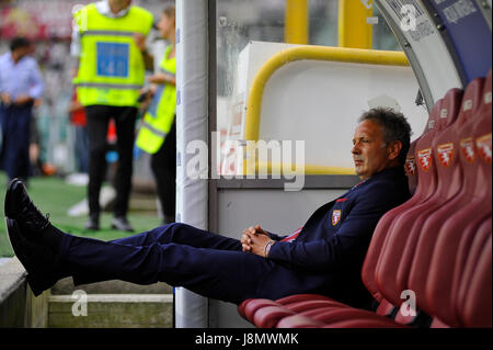 Turin, Italie. 28 mai, 2017. Sinisa Mihajlovic avant le match Serie A TIM entre Torino FC et Sassuolo au Stadio Olimpico Grande Torino. Le résultat final du match est 5-3 . Crédit : Fabio Annemasse/Alamy Live News Banque D'Images