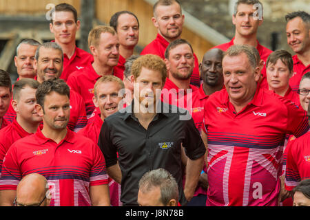 Londres, Royaume-Uni. 30 mai, 2017. Le prince Harry s'occupe du lancement de l'équipe britannique pour les Jeux Invictus Toronto à tour de Londres. Londres 30 mai 2017 Crédit : Guy Bell/Alamy Live News Banque D'Images