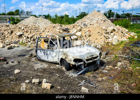 Voiture brûlée à Hambourg, Allemagne Banque D'Images