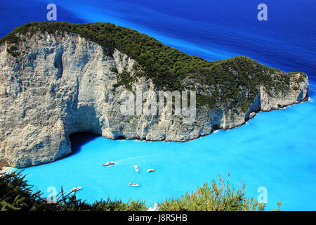 Blue Lagoon de plage de Navagio en sur l'île de Zakynthos, Grèce Banque D'Images