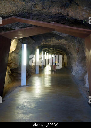 Tunnel souterrain sous le château de Denia en Espagne Banque D'Images