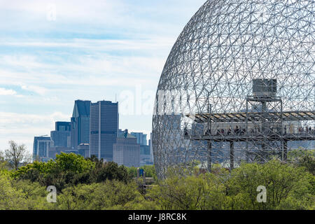 Montréal, CA - 28 mai 2017 : Ville de Montréal et la biosphère au printemps Banque D'Images