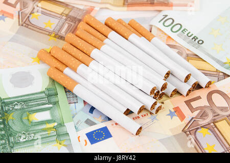 La santé, de l'euro, billet de banque, cher, cigarette, fumeur, odeur, fumée, fumer, Banque D'Images