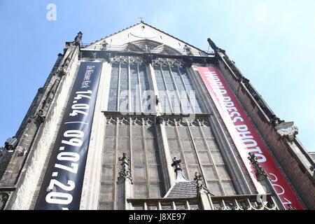 Extérieur de la 15e siècle Nieuwe Kerk (nouvelle église) au centre d'Amsterdam, Pays-Bas. Banque D'Images